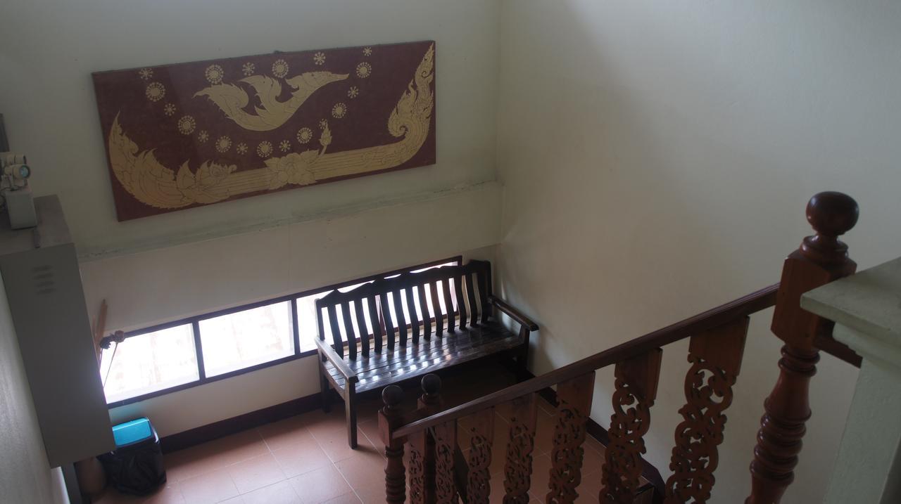 Jj Guesthouse Chiang Mai Exteriör bild